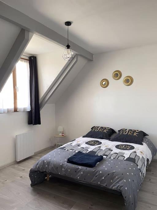 Maison Mitoyenne Avec Cour + Parking Sainte-Savine 외부 사진